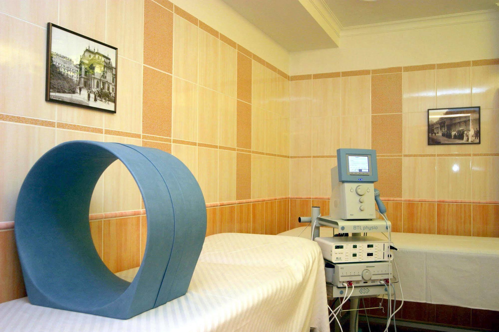 Hotel Ruze Karlovy Vary Kültér fotó