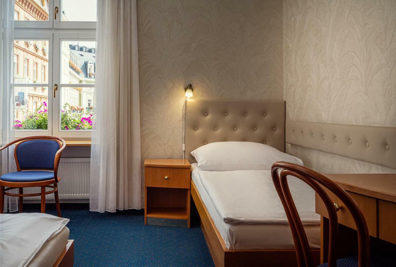 Hotel Ruze Karlovy Vary Kültér fotó