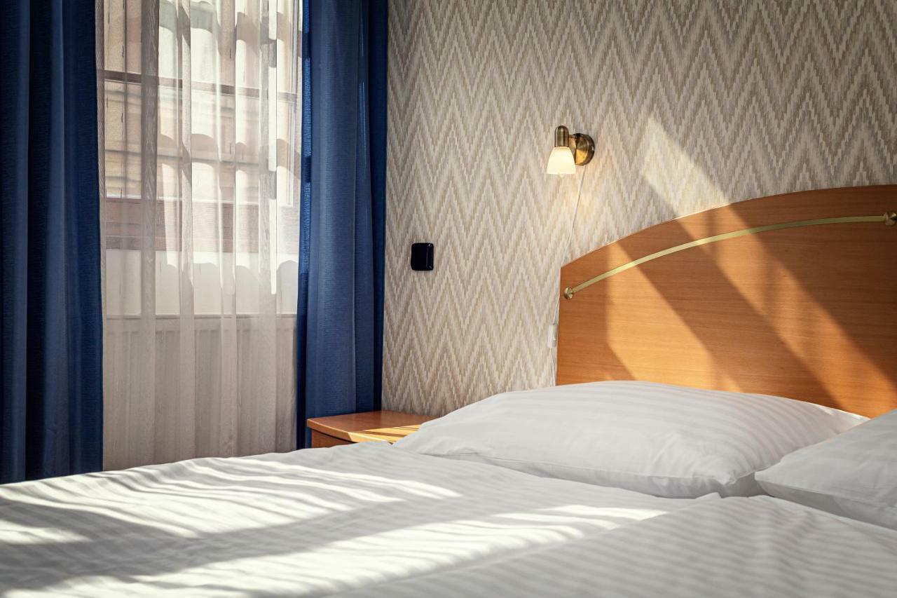 Hotel Ruze Karlovy Vary Kültér fotó